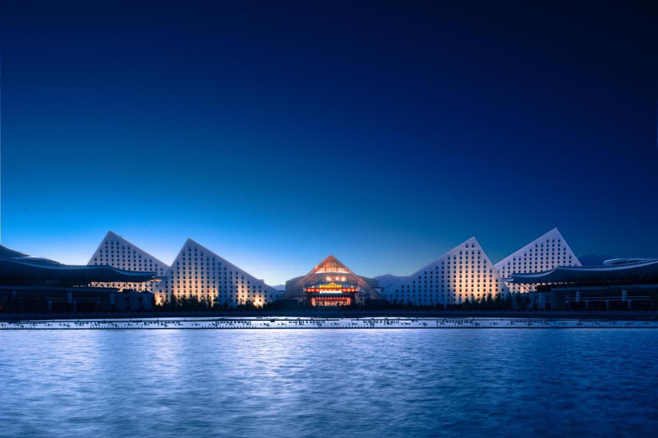 Intercontinental Lhasa Paradise By Ihg Exterior photo