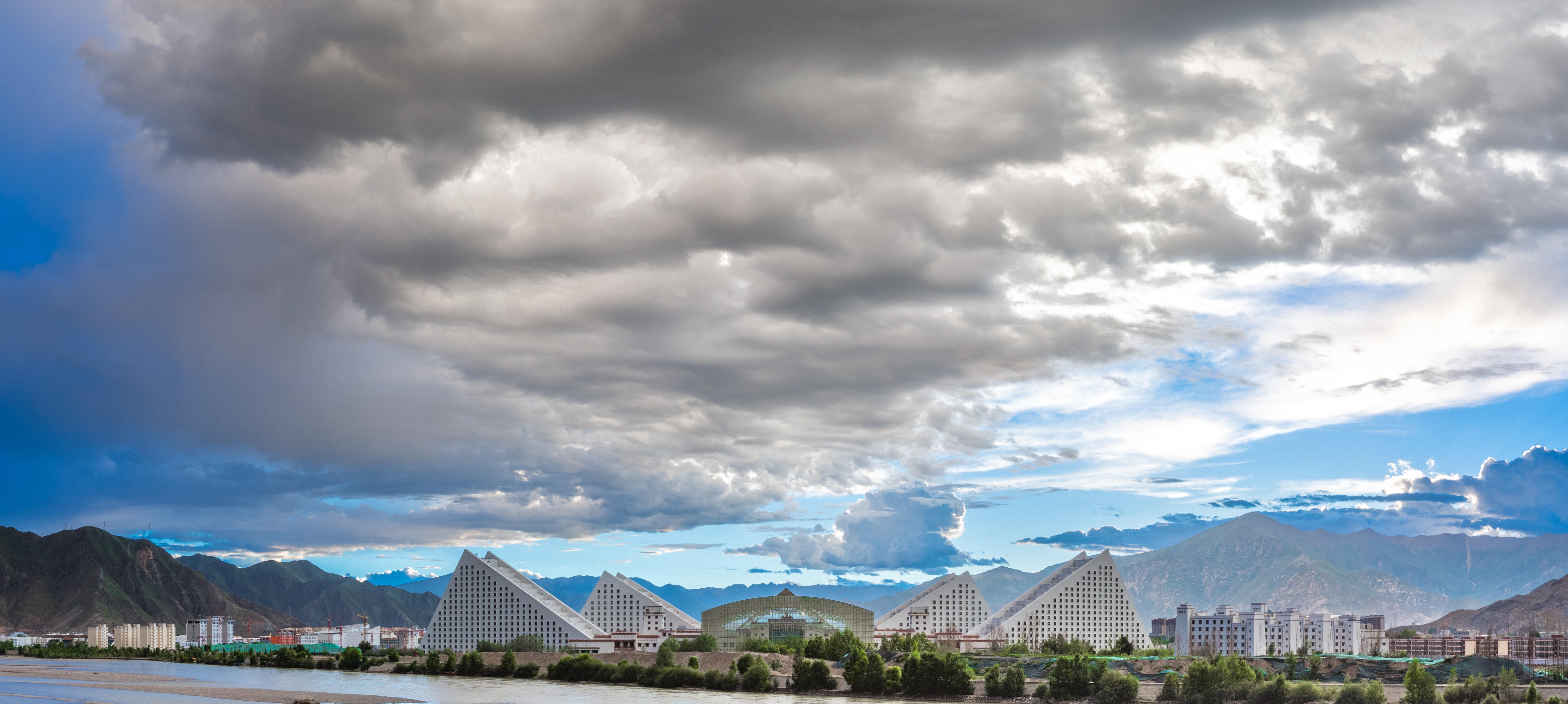 Intercontinental Lhasa Paradise By Ihg Exterior photo
